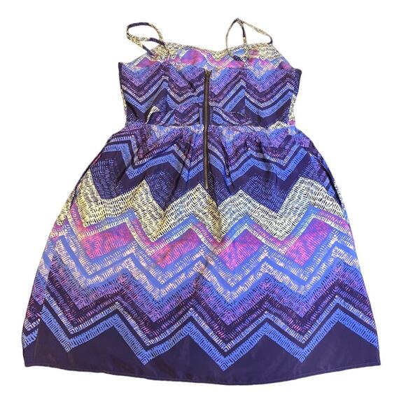 AMERICAN EAGLE spaghetti strap cut out back dress mini length - women's 6 EUC - Picture 5 of 10